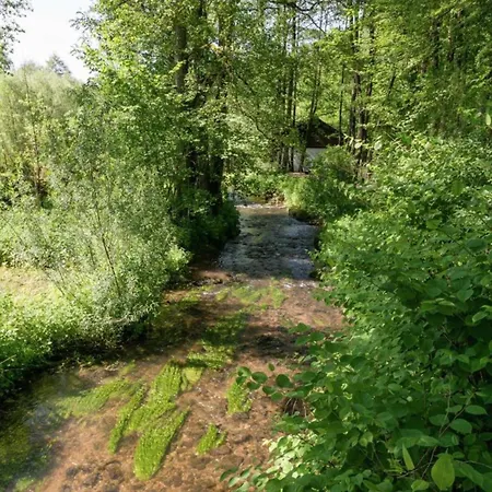 Dom wakacyjny By High Fens Trails, Cleaning Included